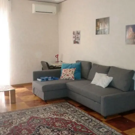 Casa Di Niky Apartment *